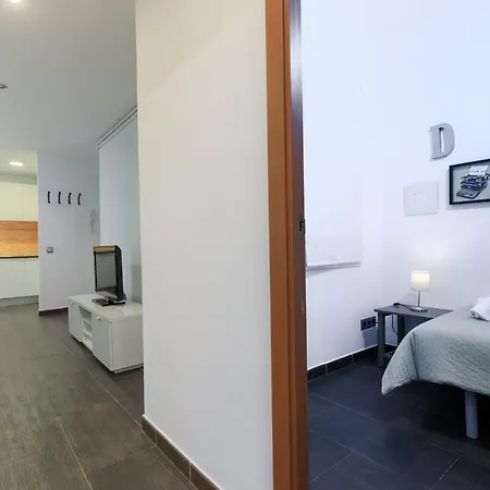 Housalia Corsega - 3 Bedrooms Next To Sagrada Familia アパート バルセロナ