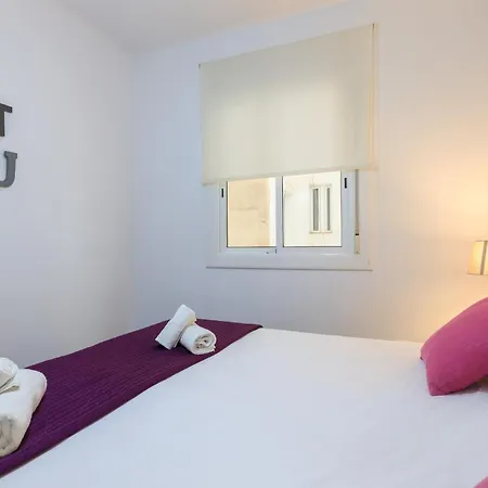 アパート Housalia Corsega - 3 Bedrooms Next To Sagrada Familia バルセロナ